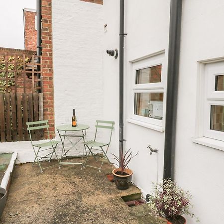 Barnaby Cottage Yarm Extérieur photo