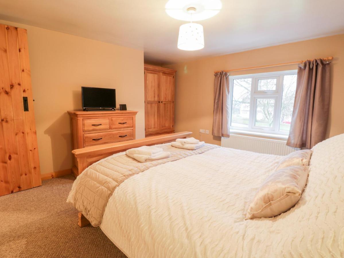 Barnaby Cottage Yarm Extérieur photo