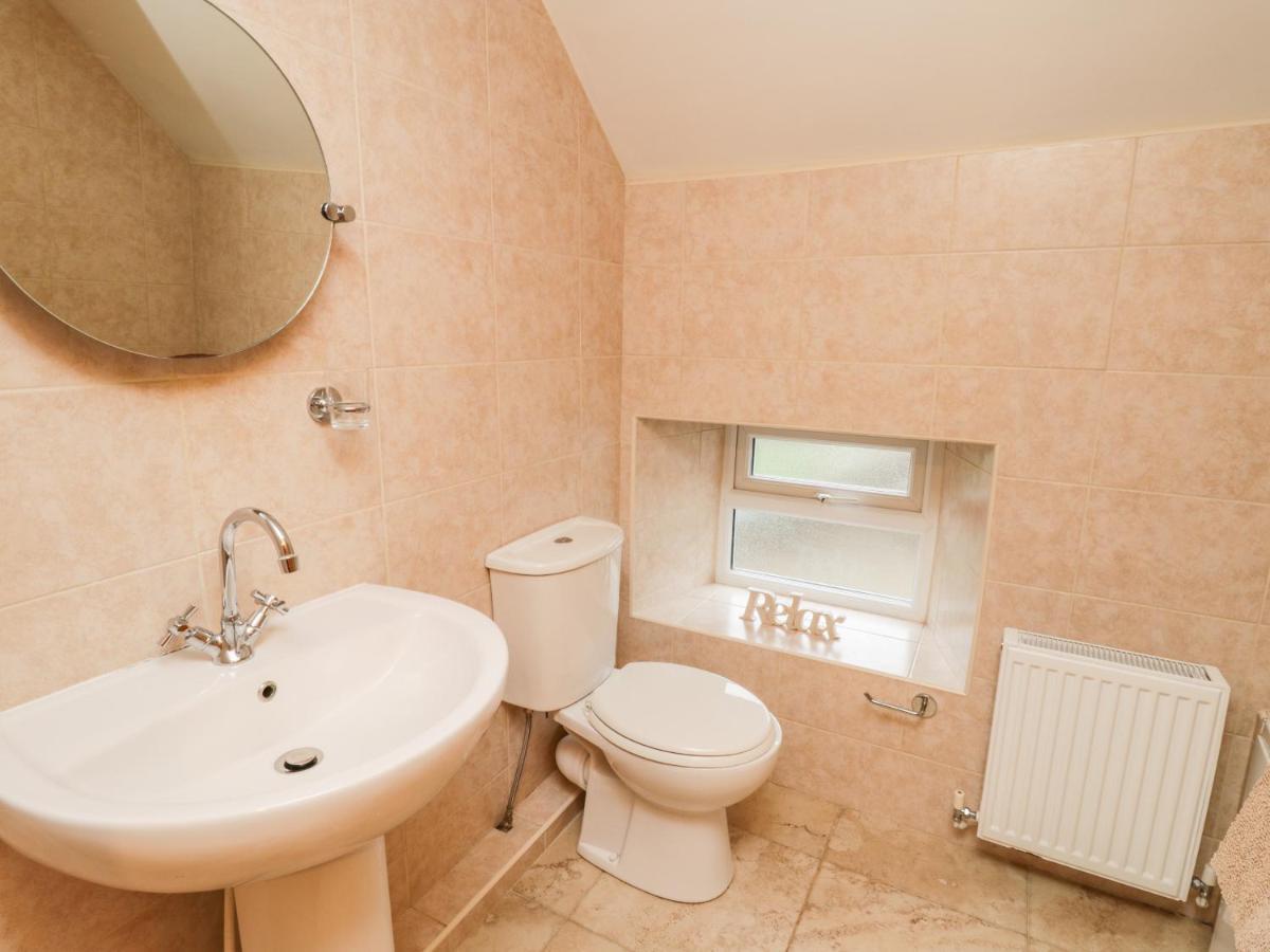 Barnaby Cottage Yarm Extérieur photo